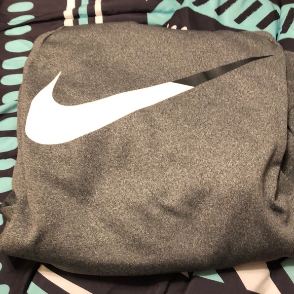 Nike hoodie - Picture 2 of 2